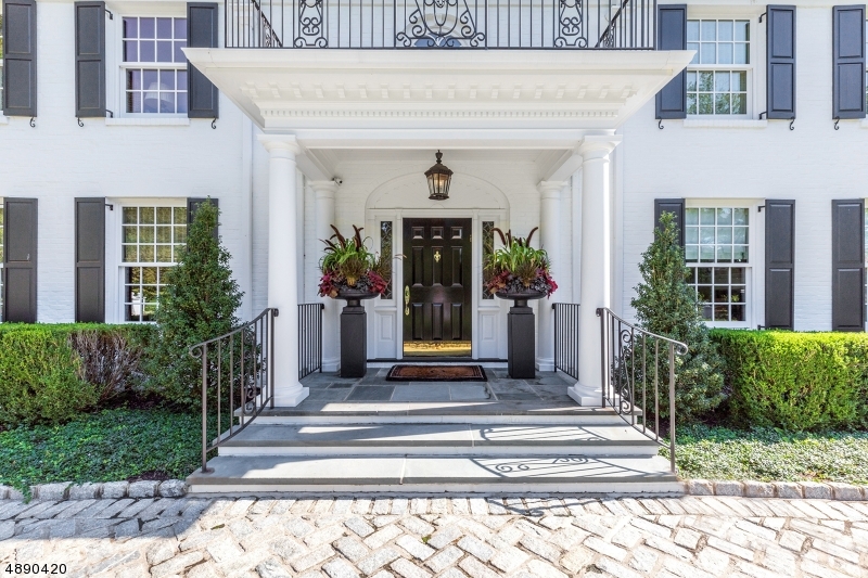 OLD SHORT HILLS - Residential