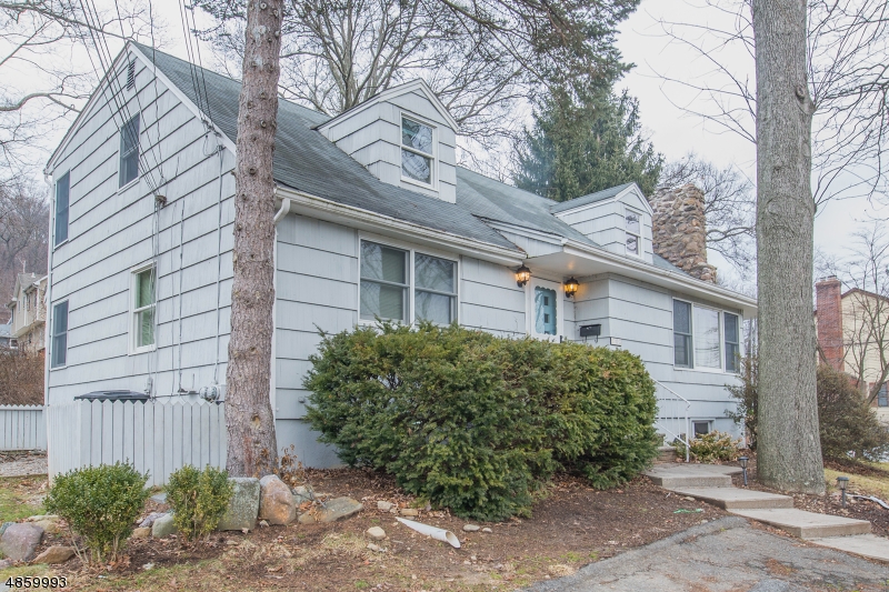 GAS IS INCLUDED IN RENT!! Tenant ONLY pays electric & cable/internet. AWESOME value! Great 2nd floor apartment in quiet, Residential neighborhood. INDIAN LAKE VIEWS & LIVING!! Easy access to lake with all of the amenities of lake living including; ice-skating, fishing, swimming, boating, playground and club activities. You will feel like you are on a year round STAYCATION. Kitchen and bath newly renovated. Lots of living space and storage.  2nd floor living with lots of privacy in a private home. Two bedrooms plus extra space, great for a home office. Shared Laundry & Garage Storage. Exclusive Driveway -Parking for 3! Lovely corner lot offers a lawn & mature trees. Prime location near Major Highways - Routes 80, 46, 10 and close to bus and trains Direct into NYC. Short prox to Downtown Denville. TOP Schools!