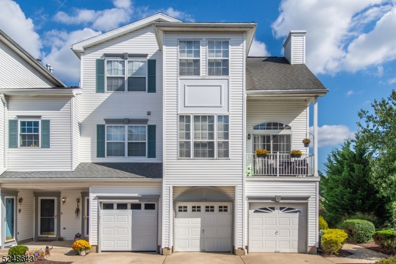 Rose Arbor - Residential