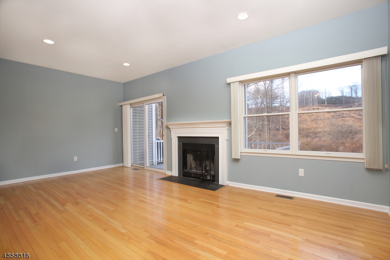 Glenmont Commons - Residential Lease