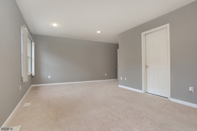 Glenmont Commons - Residential Lease