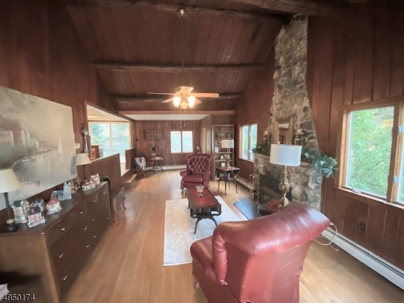CUPSAW LAKE - Residential