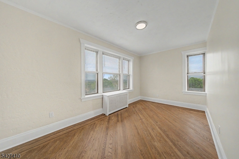 hill / Pilgrim Apts - Residential Lease