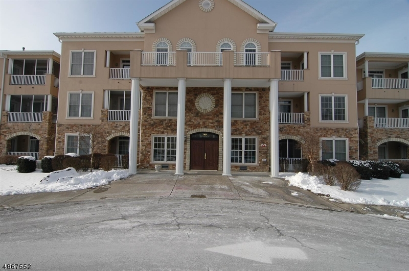 FOX HILLS - Residential