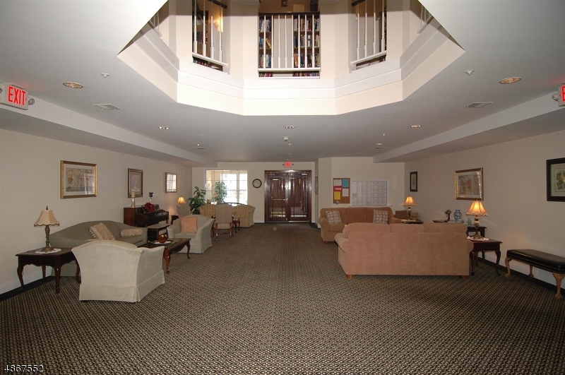 FOX HILLS - Residential
