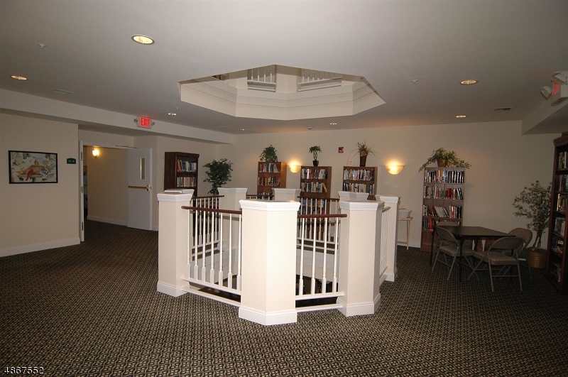 FOX HILLS - Residential