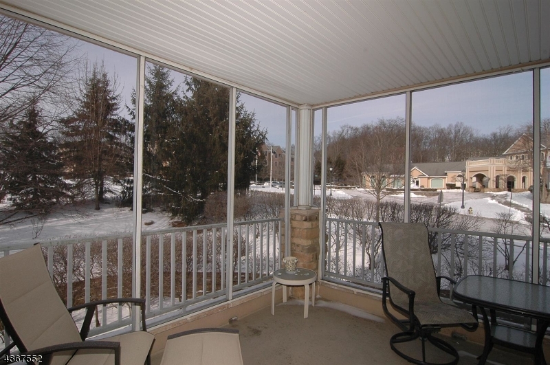 FOX HILLS - Residential
