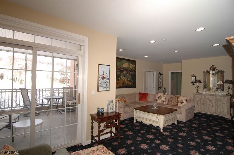 FOX HILLS - Residential