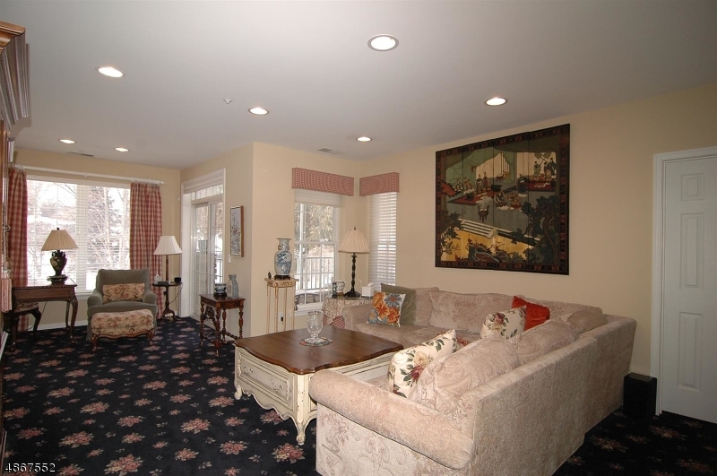 FOX HILLS - Residential