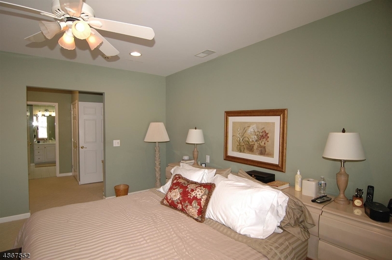 FOX HILLS - Residential