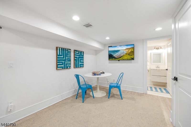 Upper Montclair - Residential