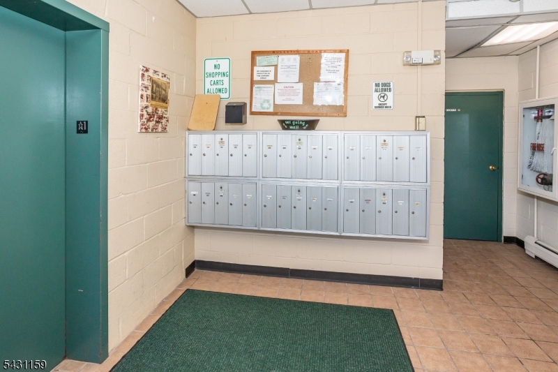 Schoolhouse Plaza - Residential Lease