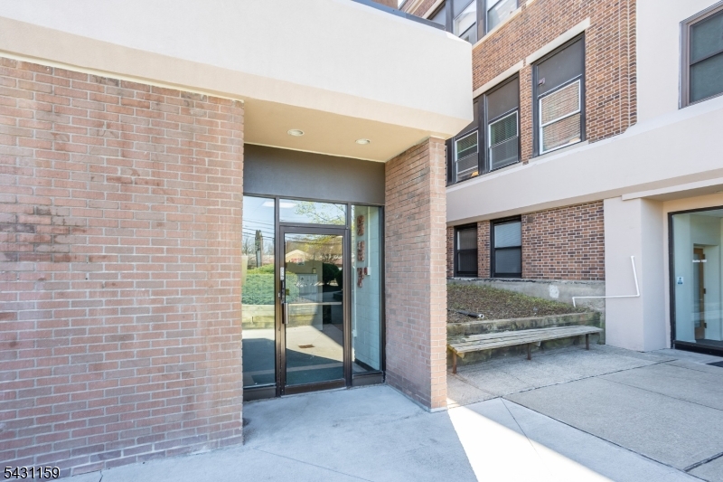 Schoolhouse Plaza - Residential Lease