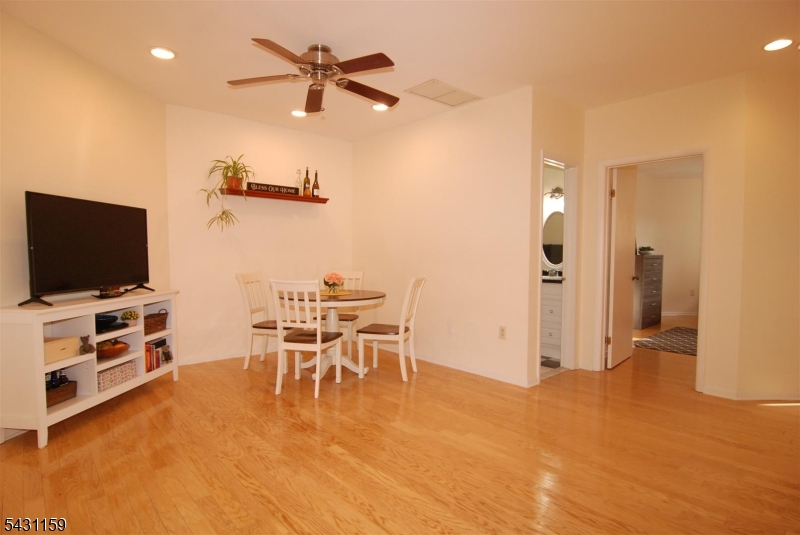 Schoolhouse Plaza - Residential Lease