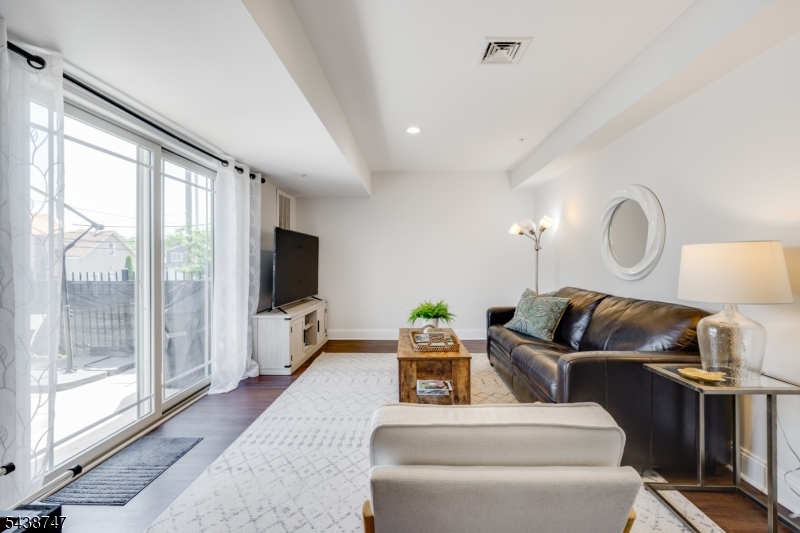 AK Court - Residential