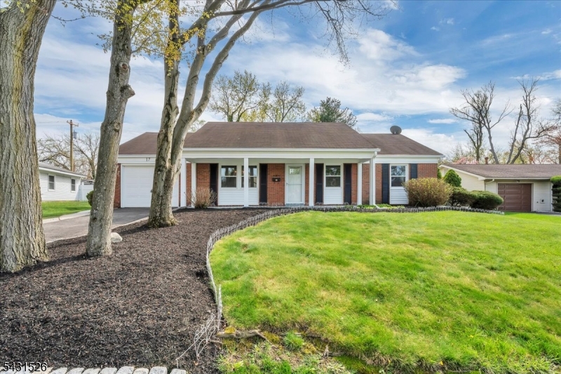 Twin Hills - Residential