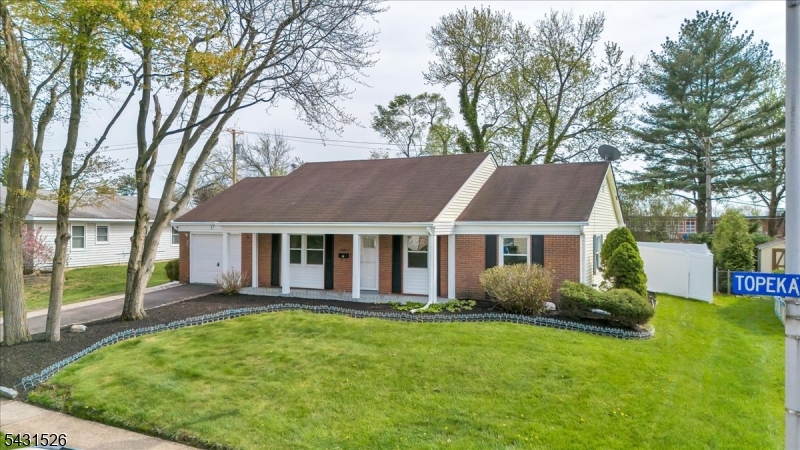 Twin Hills - Residential