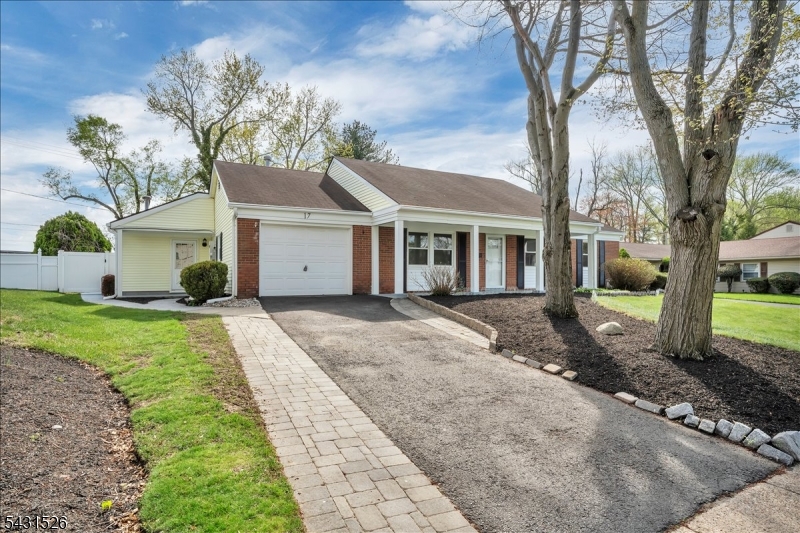 Twin Hills - Residential