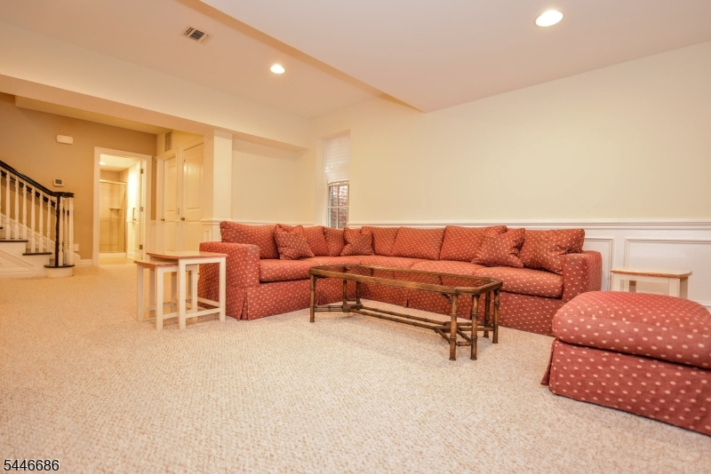 Saddle River Grand - Residential