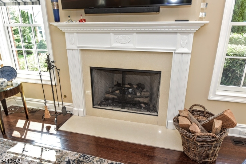 Saddle River Grand - Residential