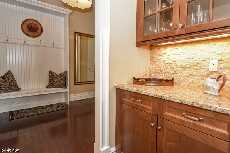Saddle River Grand - Residential