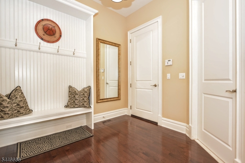 Saddle River Grand - Residential
