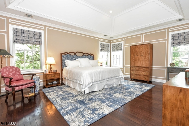 Saddle River Grand - Residential