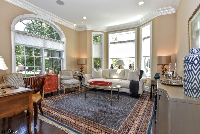 Saddle River Grand - Residential