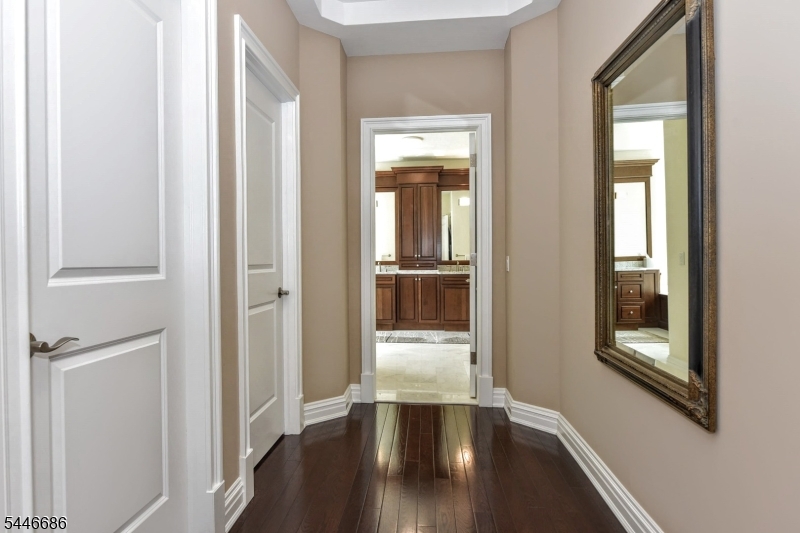 Saddle River Grand - Residential