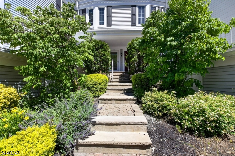 Welcome to the desirable Sutton Woods Development!  This beautifully maintained 1 bedroom condo offers the perfect blend of comfort, convenience and location.  The home features a spacious layout, attached garage and a finished basement.  This development is located in a great community offering a peaceful setting while close to everything.  Conveniently located just minutes to downtown Chatham and Millburn, you'll enjoy easy access to shopping, dining, parks and more.  A true commuters delight, located close to major highways and transportation to New York City.