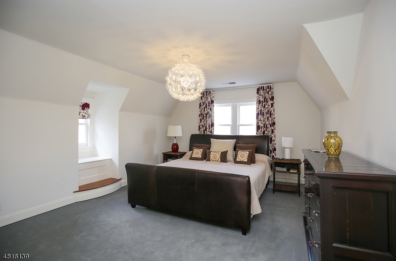 North Summit - Residential