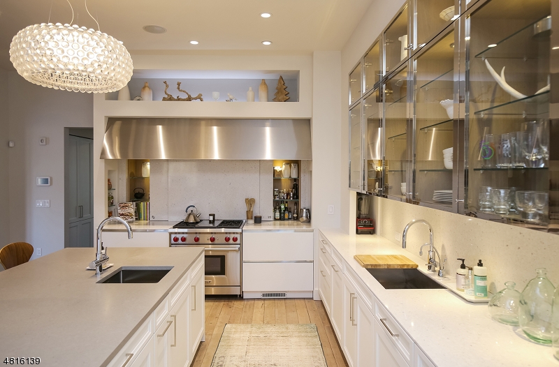 North Summit - Residential