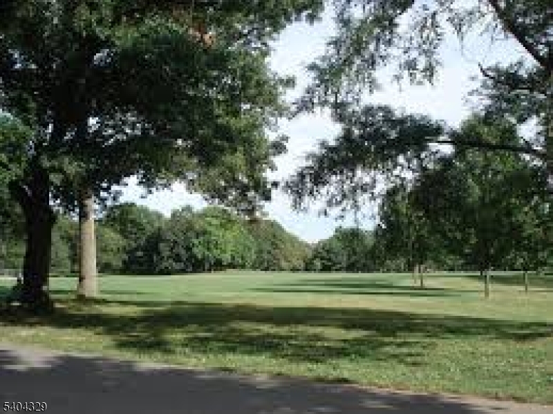 Yantacaw Brook Park - Residential