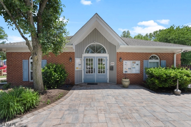 Glenbrooke - Residential