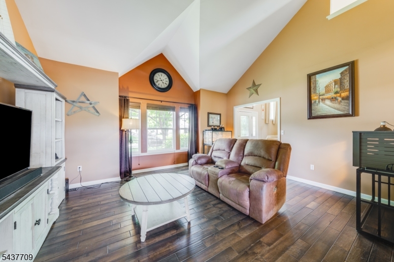 Flanders Crossing - Residential
