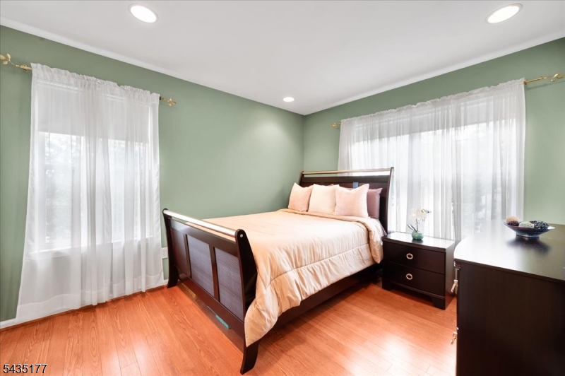Stratton Meadows - Residential