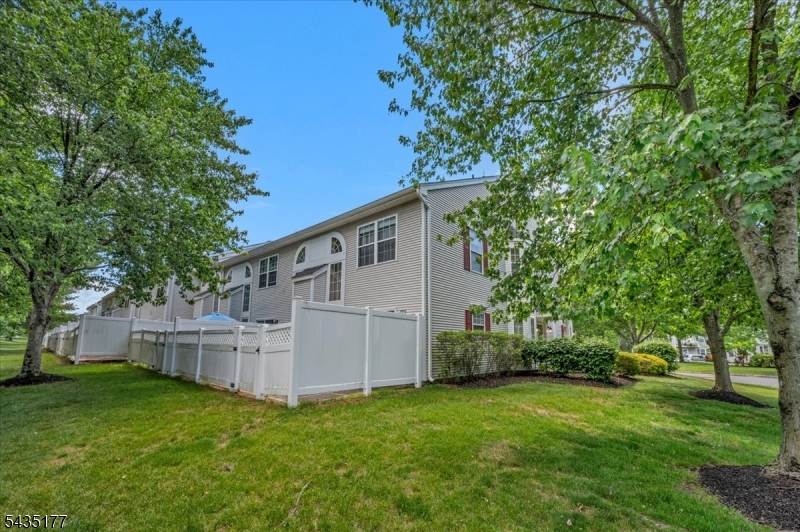 Stratton Meadows - Residential