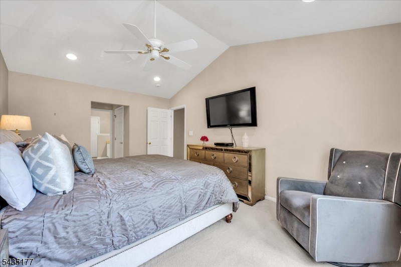 Stratton Meadows - Residential