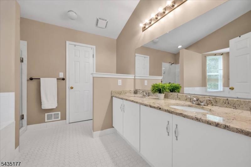 Stratton Meadows - Residential