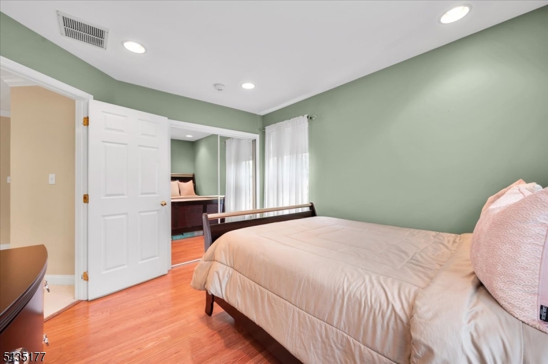 Stratton Meadows - Residential