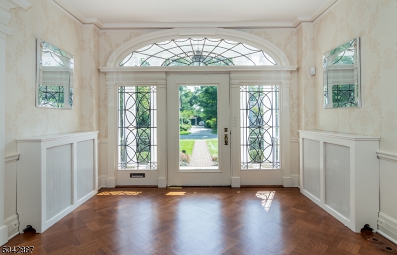 Franklin school/north side - Residential