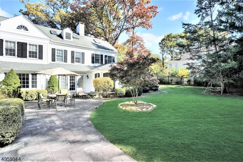 OLD SHORT HILLS - Residential