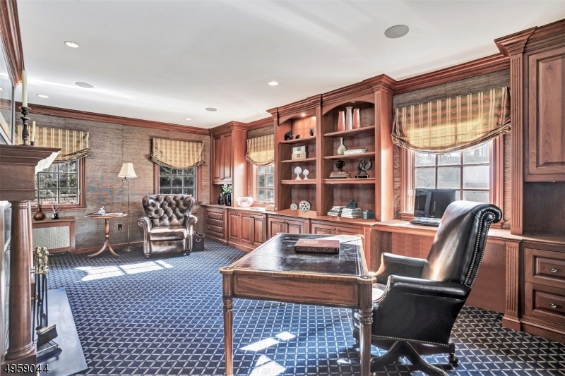 OLD SHORT HILLS - Residential