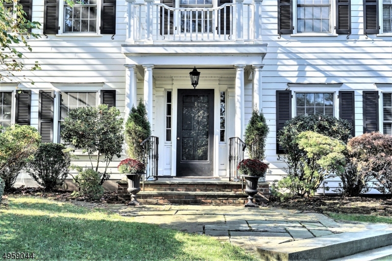 OLD SHORT HILLS - Residential