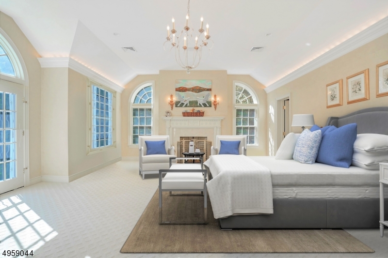 OLD SHORT HILLS - Residential
