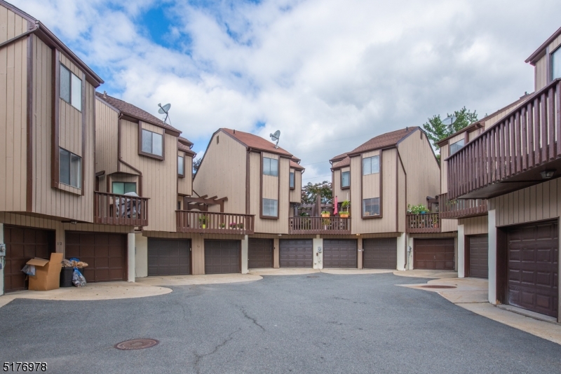 Hastings Square - Residential