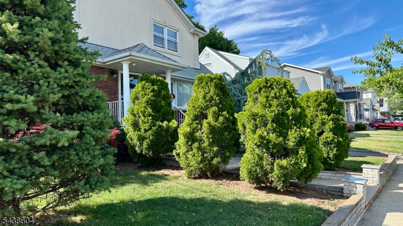 Welcome to this beautifully maintained 2-bedroom, 1-bath second-floor apartment located at 131 E 13th Street in Linden. This bright and spacious unit offers comfortable living in excellent condition with a functional layout and plenty of natural light throughout. Conveniently situated near shopping, restaurants, schools, parks, major highways, and public transportation.