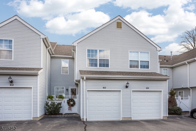 EDEN LANE - Residential