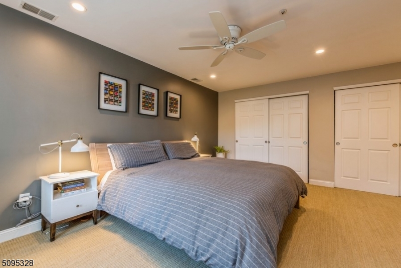 WHIPPANY - Residential