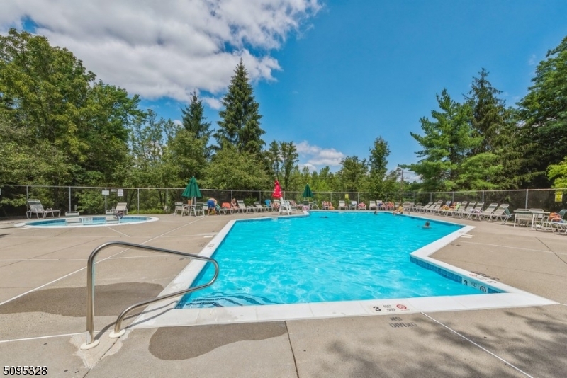 WHIPPANY - Residential